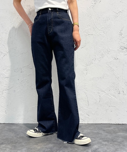 apres jour mignon（アプレジュールミニョン）の「カットオフデニムパンツ【ZOZOTOWN限定アイテム】（デニムパンツ・レディース・ブラック/ダークブルー/サックスブルー・MEDIUM/SMALL/LARGE/X-LARGE）」の3枚目の写真