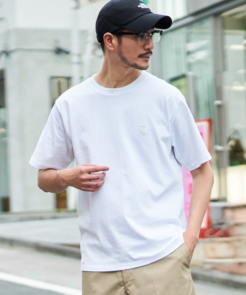 UNIVERSAL OVERALL(ユニバーサルオーバーオール)の「【UNIVERSAL OVERALL】EMBROIDERY TEE / ワンポイント刺繍半袖Tシャツ(Tシャツ/カットソー・メンズ・ブラック/グレー/グリーン/ネイビー/ホワイト・X-LARGE/MEDIUM/LARGE/SMALL)」の8枚目の写真