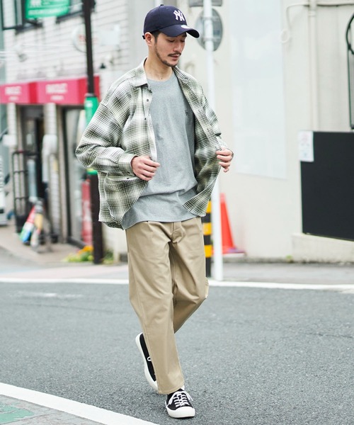 UNIVERSAL OVERALL(ユニバーサルオーバーオール)の「【UNIVERSAL OVERALL】EMBROIDERY TEE / ワンポイント刺繍半袖Tシャツ(Tシャツ/カットソー・メンズ・ブラック/グレー/グリーン/ネイビー/ホワイト・X-LARGE/MEDIUM/LARGE/SMALL)」の17枚目の写真