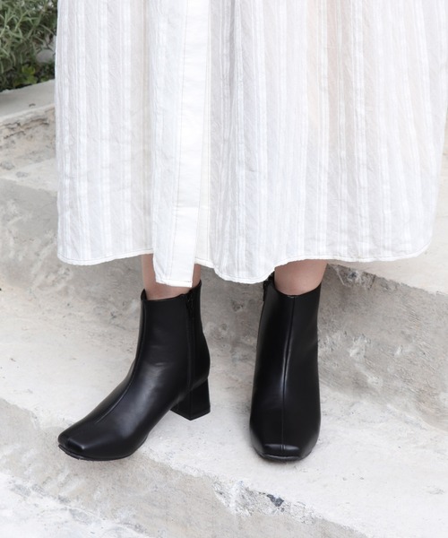 EVOL(イーボル)の「【EVOL】ソフトスクエアショートブーツ IT9920(ブーツ・レディース・ブラック系その他/アイボリー/ベージュ/ブラック/シルバー/モカ・S/M/L/LL)」の8枚目の写真