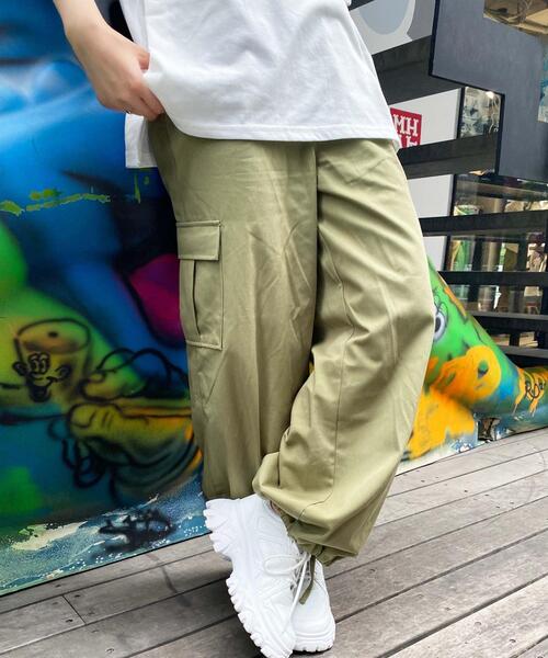 INGNI（イング）の「イージーカーゴパンツ／A（カーゴパンツ・レディース・ブラック/カーキ/アイボリー・FREE）」の3枚目の写真