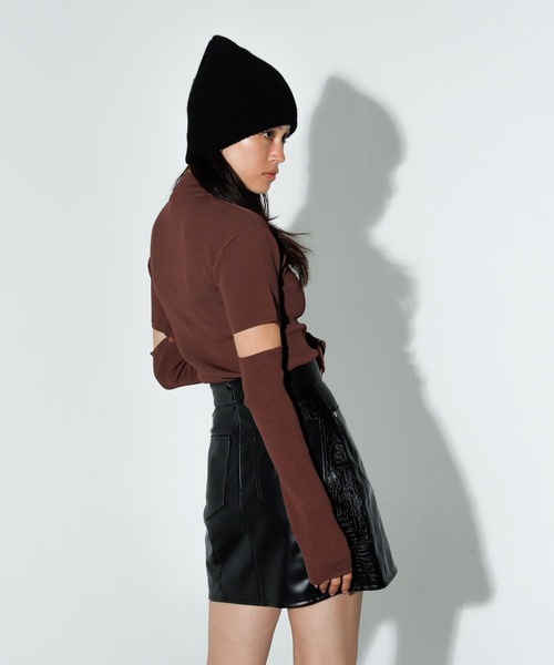 FIG&VIPER（フィグアンドバイパー）の「アームウォーマーボトルネックリブニットトップス（ニット/セーター・レディース・ブラック/パープル/ブラウン・FREE）」の15枚目の写真