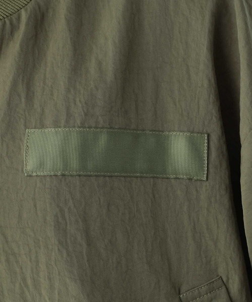 RAGEBLUE（レイジブルー）の「ボリュームスリーブショートMA-1（MA-1・レディース・ホワイト/ブラック/オリーブ・FREE）」の4枚目の写真