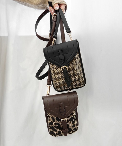 minia(ミニア)の「ツイードコンビのポケットショルダー ◆(ショルダーバッグ・レディース・ブラック/ブラウン・FREE)」の1枚目の写真