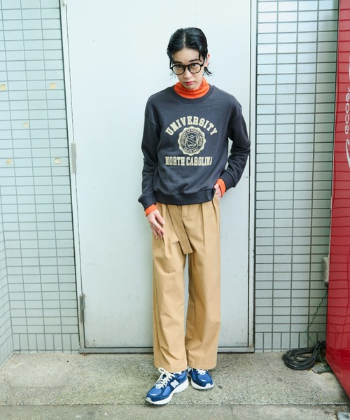 Auntie Rosa Holiday（アンティローザホリデー）の「裏毛カレッジロゴスウェット（スウェット・レディース・チャコールグレー/グレー・FREE）」の8枚目の写真