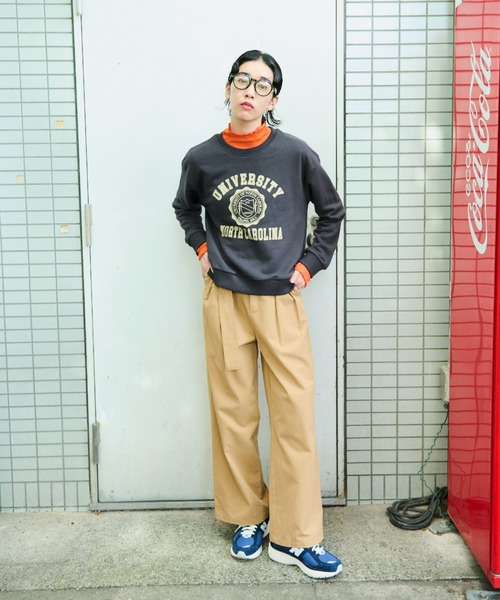 Auntie Rosa Holiday（アンティローザホリデー）の「裏毛カレッジロゴスウェット（スウェット・レディース・チャコールグレー/グレー・FREE）」の13枚目の写真