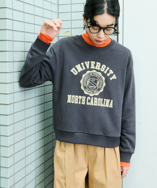 Auntie Rosa Holiday（アンティローザホリデー）の「裏毛カレッジロゴスウェット（スウェット・レディース・チャコールグレー/グレー・FREE）」の16枚目の写真