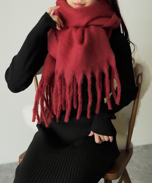 Riberry（リベリー）の「ボリュームフリンジマフラー（マフラー・レディース・ダークグリーン/グリーン/コーラルピンク/ブラック/グレイッシュブルー/ホワイト/ブルー/ブラウン/マスタード/グレー/キャメル/ミント/ベージュ/ピンク/ボルドー・FREE）」の16枚目の写真