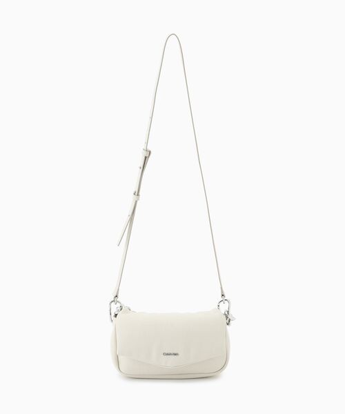 Calvin Klein(カルバン・クライン)の「パフドクロスボディバッグ(ボディバッグ/ウエストポーチ・レディース・アイボリー・FREE)」の8枚目の写真