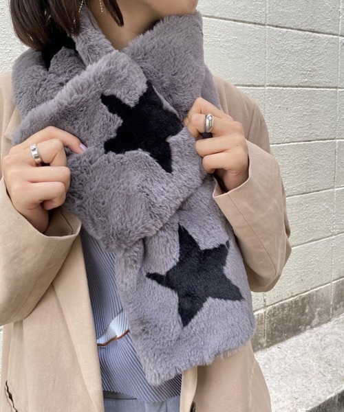 Scrap Book（スクラップブック）の「【Scrap Book】スターエコファーマフラー（マフラー・レディース・ホワイト/グレー/ベージュ・FREE）」の13枚目の写真