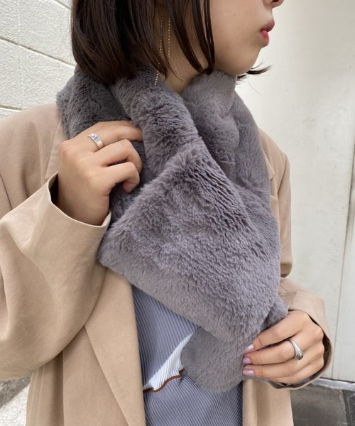 Scrap Book（スクラップブック）の「【Scrap Book】スターエコファーマフラー（マフラー・レディース・ホワイト/グレー/ベージュ・FREE）」の14枚目の写真