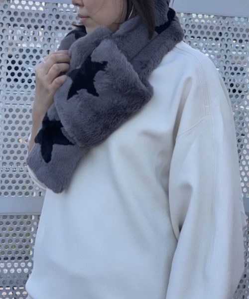 Scrap Book（スクラップブック）の「【Scrap Book】スターエコファーマフラー（マフラー・レディース・ホワイト/グレー/ベージュ・FREE）」の15枚目の写真