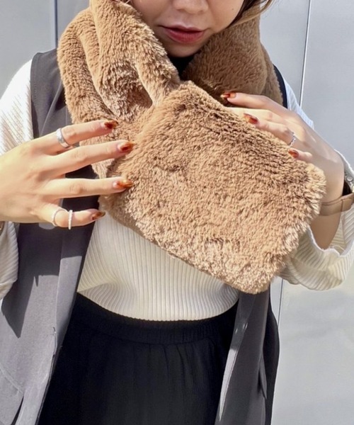 Scrap Book（スクラップブック）の「【Scrap Book】スターエコファーマフラー（マフラー・レディース・ホワイト/グレー/ベージュ・FREE）」の8枚目の写真