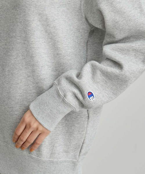 Champion(チャンピオン)の「【Champion/チャンピオン】裏起毛クルーネックスウェット(スウェット・レディース・ホワイト/ブラック/グレー/グリーン・38)」の16枚目の写真