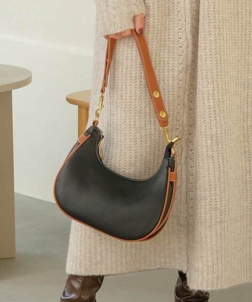 Bab（バブ）の「配色カラーラウンドショルダーバッグ（ショルダーバッグ・レディース・ブラック/アイボリー・ONESIZE）」の8枚目の写真