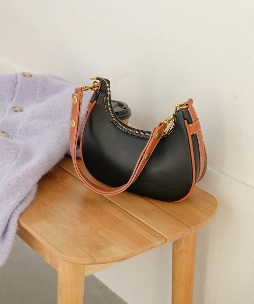 Bab（バブ）の「配色カラーラウンドショルダーバッグ（ショルダーバッグ・レディース・ブラック/アイボリー・ONESIZE）」の12枚目の写真
