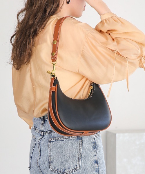 Bab（バブ）の「配色カラーラウンドショルダーバッグ（ショルダーバッグ・レディース・ブラック/アイボリー・ONESIZE）」の21枚目の写真