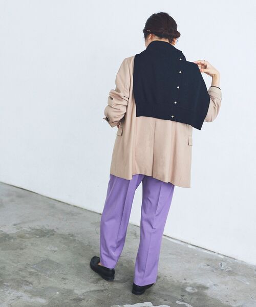 le.coeur blanc（ルクールブラン）の「センタープレスイージーパンツ（その他パンツ・レディース・ライトベージュ/ネイビー/ラベンダー・36/38）」の6枚目の写真