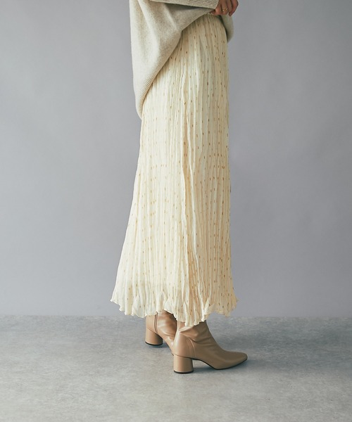 RIVE DROITE（リヴドロワ）の「リラックス感と華やかさを兼ね備えた/キラキラプリーツスカート（スカート・レディース・アイボリー/ブラック・FREE）」の5枚目の写真