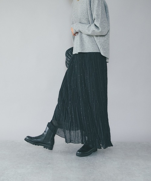 RIVE DROITE（リヴドロワ）の「リラックス感と華やかさを兼ね備えた/キラキラプリーツスカート（スカート・レディース・アイボリー/ブラック・FREE）」の11枚目の写真