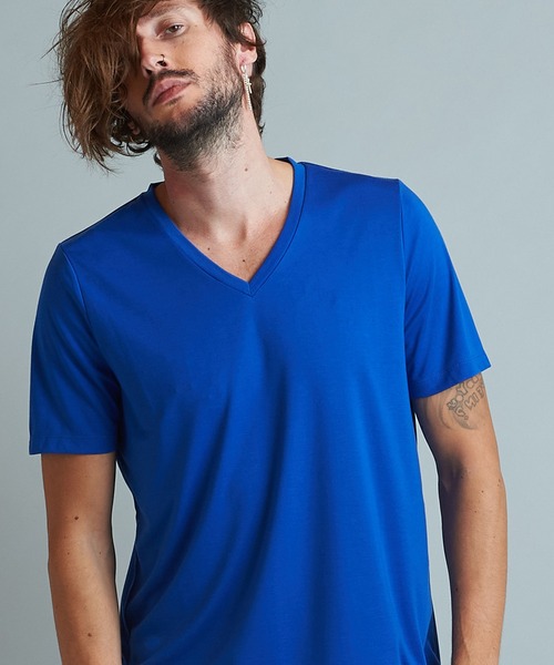 NO ID.（ノーアイディ）の「【NO ID.】Silket Smooth V-Neck T-Shirt / シルケット スムース Vネック Tシャツ（Tシャツ/カットソー・メンズ・ワイン/グレー/ホワイト/グリーン/ネイビー/ブラック・1/2）」の5枚目の写真