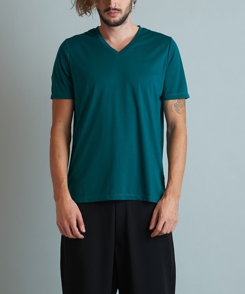 NO ID.（ノーアイディ）の「【NO ID.】Silket Smooth V-Neck T-Shirt / シルケット スムース Vネック Tシャツ（Tシャツ/カットソー・メンズ・ワイン/グレー/ホワイト/グリーン/ネイビー/ブラック・1/2）」の14枚目の写真