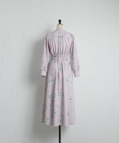 tocco closet（トッコ　クローゼット）の「リボン付きスタンドカラーフラワープリントワンピース（ワンピース・レディース・グレー系その他/ラベンダー・M）」の13枚目の写真