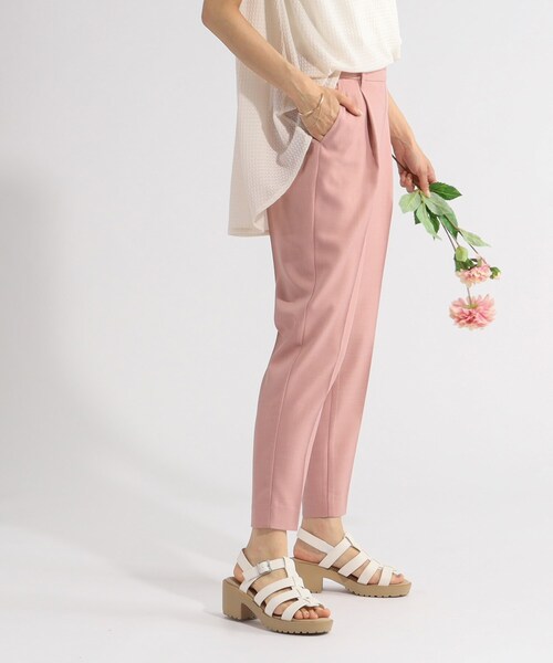 SHOO・LA・RUE(シューラルー)の「◆【美脚シルエット】上品見え テーパードパンツ(その他パンツ・レディース・ブラック/ライトベージュ/ライトブルー/ピンク系・01/03/10/02/05/04)」の22枚目の写真
