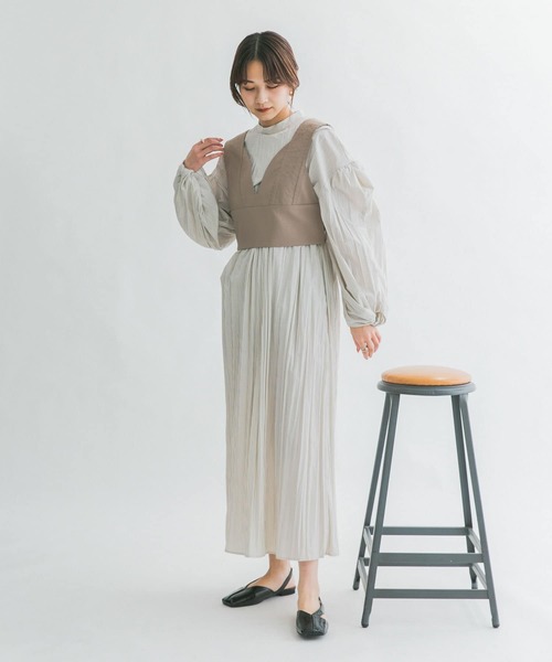 KBF(ケイビーエフ)の「カーブラインビスチェ(ベスト・レディース・ブラック/モカ・ONE)」の15枚目の写真