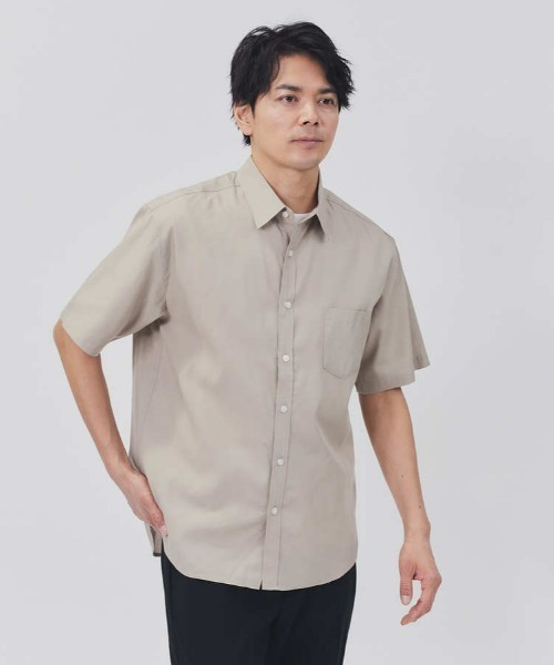 PLUS ONE（プラスワン）の「【接触冷感】【PLUS ONE】サラサラCOOL半袖シャツ / 吸水速乾（シャツ/ブラウス・メンズ・サックスブルー/ベージュ/ブラック×グレー/ケリーグリーン/ブラウン/ブラック・L/M/XL/S）」の4枚目の写真