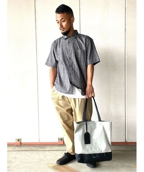 PLUS ONE（プラスワン）の「【接触冷感】【PLUS ONE】サラサラCOOL半袖シャツ / 吸水速乾（シャツ/ブラウス・メンズ・サックスブルー/ベージュ/ブラック×グレー/ケリーグリーン/ブラウン/ブラック・L/M/XL/S）」の20枚目の写真