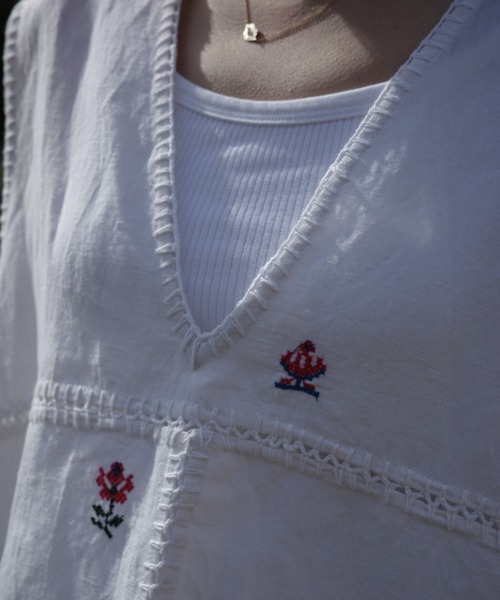 BEAVER（ビーバー）の「INDIA IS BEAUTIFUL/インディアイズビューティフル　COTTON LINEN VEST　コットンリネンベスト　RD-23SS-012（ベスト・レディース・ホワイト・FREE）」の3枚目の写真