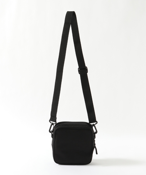 Carhartt WIP（カーハートダブリューアイピー）の「【Carhartt WIP / カーハート ダブリューアイピー】ESSENTIAL BAG（ショルダーバッグ・メンズ・コバルトブルー/タン/ブラック・FREE）」の6枚目の写真