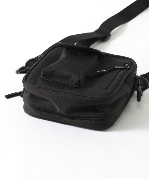 Carhartt WIP（カーハートダブリューアイピー）の「【Carhartt WIP / カーハート ダブリューアイピー】ESSENTIAL BAG（ショルダーバッグ・メンズ・コバルトブルー/タン/ブラック・FREE）」の7枚目の写真