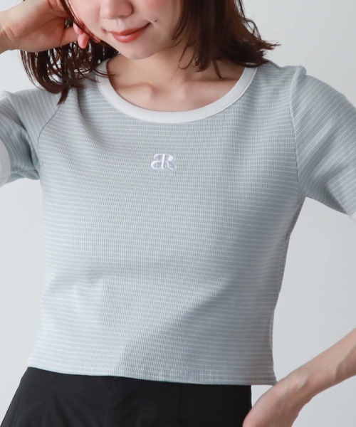 archives(アルシーヴ)の「刺繍テレコチビTee(Tシャツ/カットソー・レディース・オフホワイト/ホワイト×ブラック/ホワイト×ブルー/ブラック・MEDIUM)」の2枚目の写真