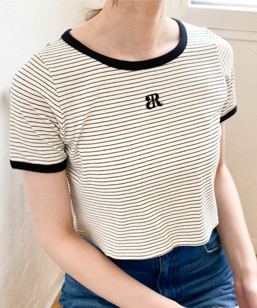 archives(アルシーヴ)の「刺繍テレコチビTee(Tシャツ/カットソー・レディース・オフホワイト/ホワイト×ブラック/ホワイト×ブルー/ブラック・MEDIUM)」の3枚目の写真