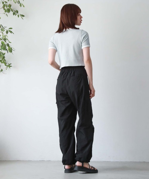archives(アルシーヴ)の「刺繍テレコチビTee(Tシャツ/カットソー・レディース・オフホワイト/ホワイト×ブラック/ホワイト×ブルー/ブラック・MEDIUM)」の13枚目の写真