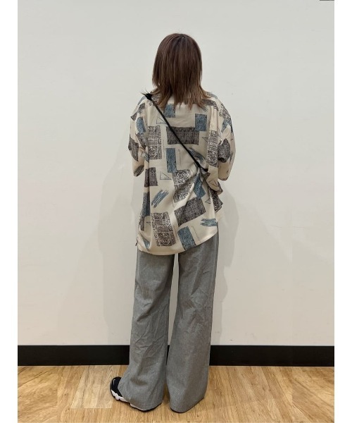 PLUS ONE(プラスワン)の「【PLUS ONE】総柄半袖シャツ(シャツ/ブラウス・メンズ・ブラック/ベージュ/ホワイト・XL/M/L)」の9枚目の写真