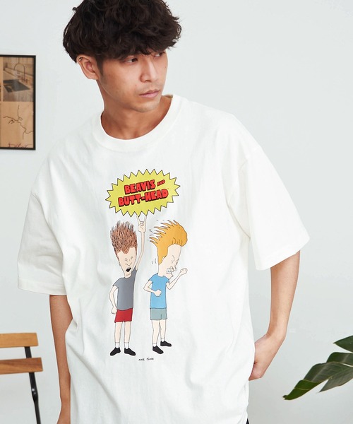 SILVER BULLET(シルバーバレット)の「『BEAVIS AND BUTT-HEAD/ビーバス・アンド・バットヘッド』フロントプリントTEE(Tシャツ/カットソー・メンズ・オフホワイト/スミクロ/ネイビー・L/M)」の2枚目の写真