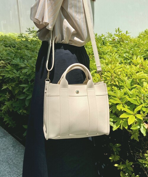 OPAQUE.CLIP（オペークドットクリップ）の「◆スクエアトートバッグ【2WAY】（トートバッグ・レディース・ブラック/ライトブルー/グレー/オフホワイト/イエロー・00）」の2枚目の写真