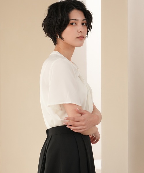 TRUDEA(トルディア)の「とろみバンドカラー2WAYブラウス(シャツ/ブラウス・レディース・ピンクベージュ/ベージュ/ライトグレー/ホワイト/ラベンダー・SMALL/MEDIUM/LARGE)」の20枚目の写真