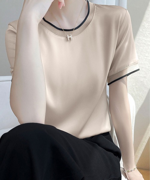 BLANC FICELLE(ブランフィセル)の「ライン入り クルーネック Tシャツ(Tシャツ/カットソー・レディース・アイボリー/ブラック/ベージュ・M/L/XL)」の9枚目の写真