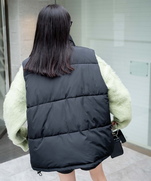 WEGO（ウィゴー）の「WEGO/パデッドベスト（ダウンベスト・レディース・ライトベージュ/ブラック/オフホワイト・MEDIUM/SMALL）」の14枚目の写真