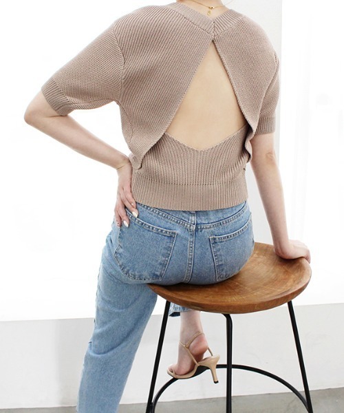 MODE ROBE（モードローブ）の「バックオープンデザインニット（Tシャツ/カットソー・レディース・ホワイト/ブラック/ベージュ・FREE）」の15枚目の写真