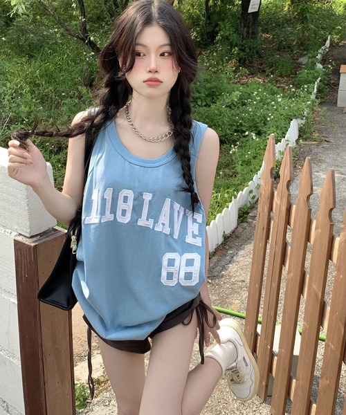 meJane（ミージェーン）の「A118LAVE88ロゴ刺繍 BIGシルエットトップス（タンクトップ・レディース・モカ/ホワイト/ブルー・FREE）」の3枚目の写真