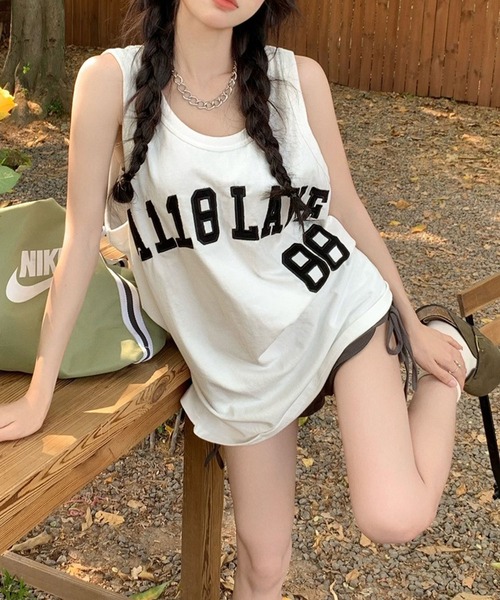 meJane（ミージェーン）の「A118LAVE88ロゴ刺繍 BIGシルエットトップス（タンクトップ・レディース・モカ/ホワイト/ブルー・FREE）」の5枚目の写真