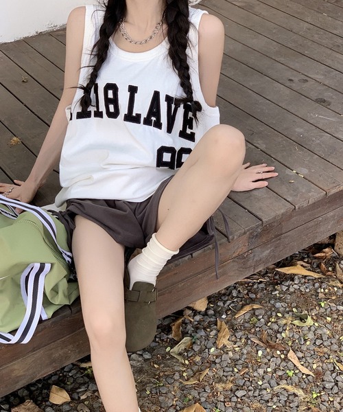 meJane（ミージェーン）の「A118LAVE88ロゴ刺繍 BIGシルエットトップス（タンクトップ・レディース・モカ/ホワイト/ブルー・FREE）」の7枚目の写真