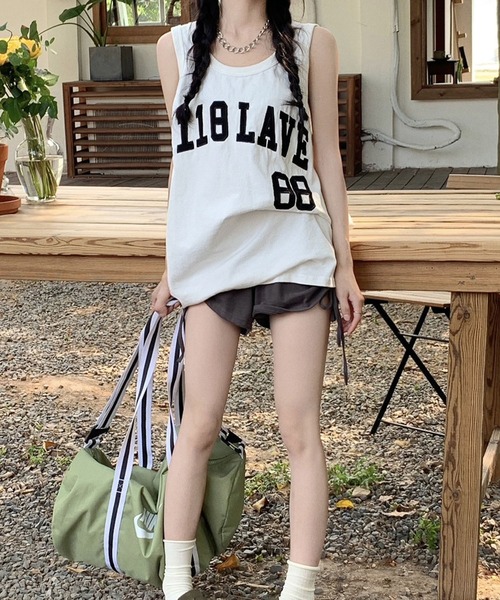 meJane（ミージェーン）の「A118LAVE88ロゴ刺繍 BIGシルエットトップス（タンクトップ・レディース・モカ/ホワイト/ブルー・FREE）」の4枚目の写真