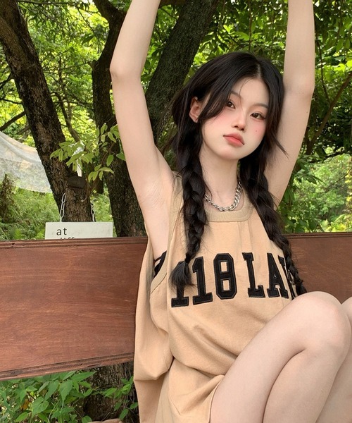 meJane（ミージェーン）の「A118LAVE88ロゴ刺繍 BIGシルエットトップス（タンクトップ・レディース・モカ/ホワイト/ブルー・FREE）」の12枚目の写真