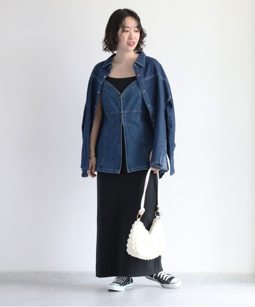 cepo(セポ)の「2WAYデニムキャミビスチェ セットアップ可能(ベスト・レディース・ブラック/ブルー系1・M)」の4枚目の写真